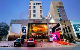 Hotel Rajshree & Spa